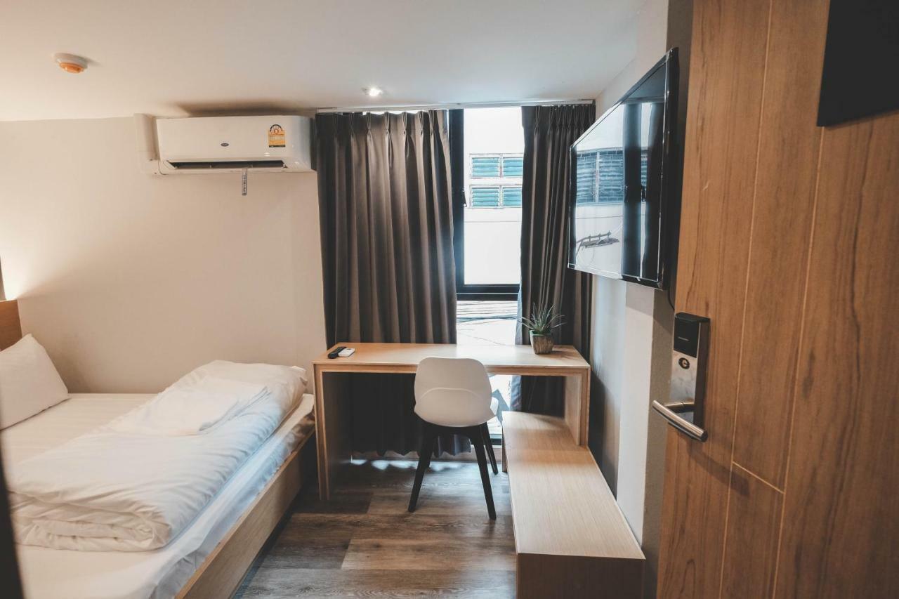 Stay Thapae Hostel Chiang Mai Esterno foto